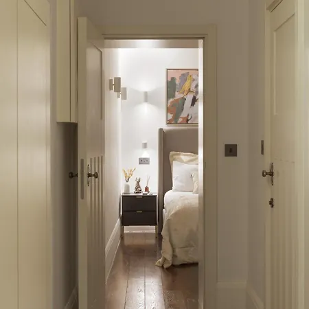 A2Bstays Fitzrovia Suite London Exterior photo