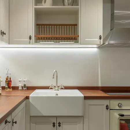 A2Bstays Fitzrovia Suite London Exterior photo