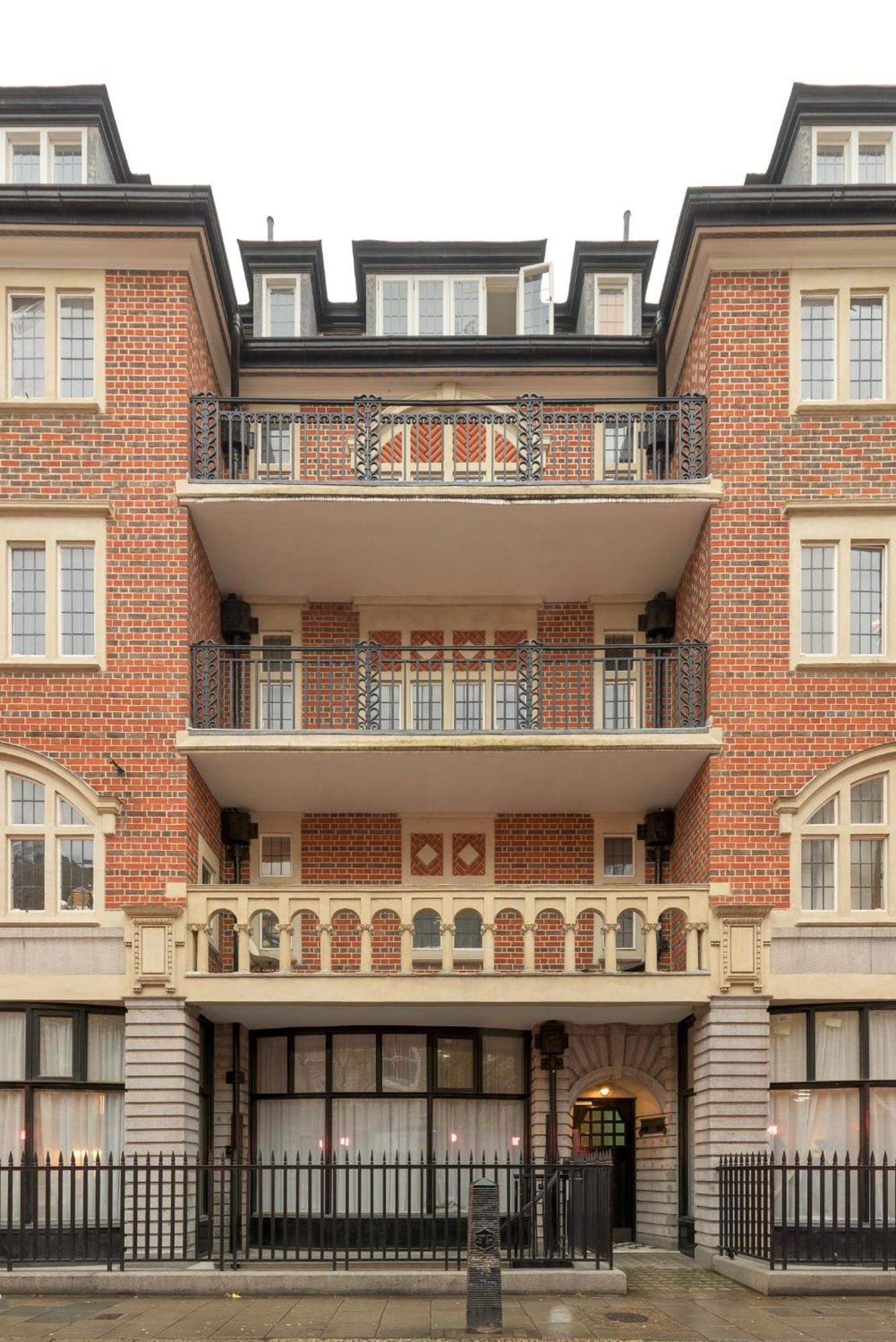 A2bstays Fitzrovia Апартаменты *